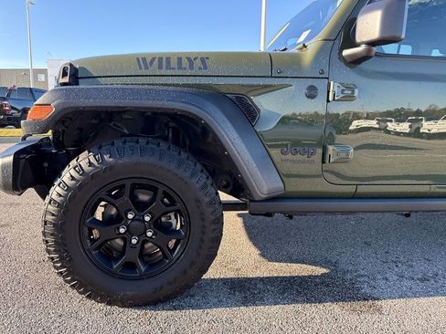 Used 2021 Jeep Wrangler Unlimited Sport image 24