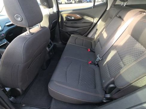 Used 2020 GMC Terrain SLE w/ Driver Convenience Package FWD image 17