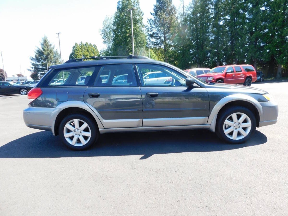 Used 2009 Subaru Outback 2.5i Special Edition AWD/4WD image 17