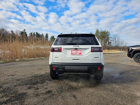 New 2026 Jeep Cherokee Laredo AWD/4WD image 4