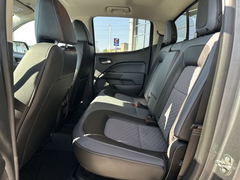 Used 2022 Chevrolet Colorado Z71 image 21