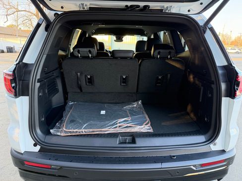 New 2026 GMC Acadia AT4 image 34