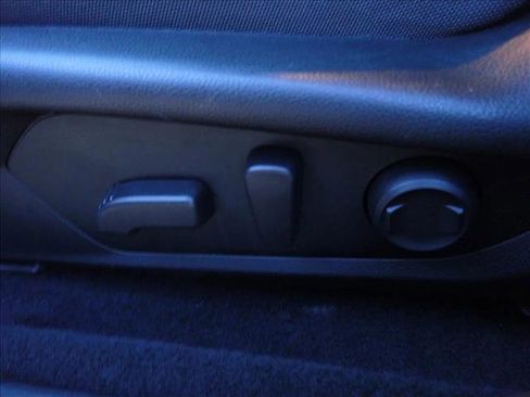 Certified 2024 Subaru Crosstrek 2.0i Premium image 13