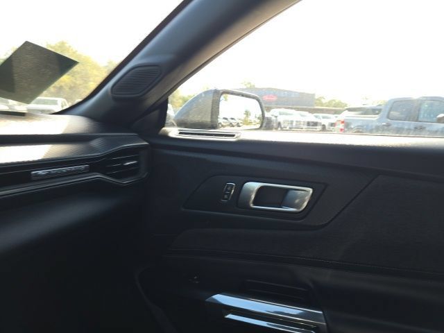 Used 2025 Ford Mustang GT RWD image 18