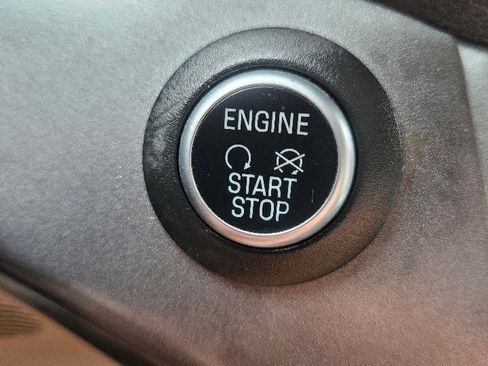 Used 2019 Ford Escape SEL image 30