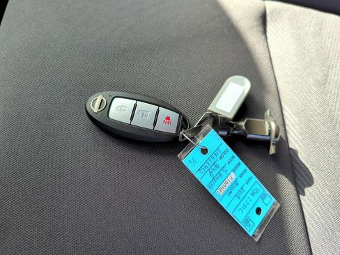 Used 2025 Nissan Frontier S image 30