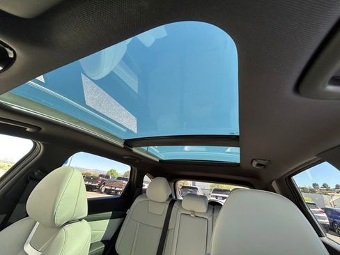 Used 2025 Hyundai Tucson Limited image 37