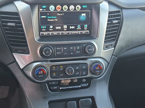 Used 2019 Chevrolet Tahoe LS AWD/4WD image 32