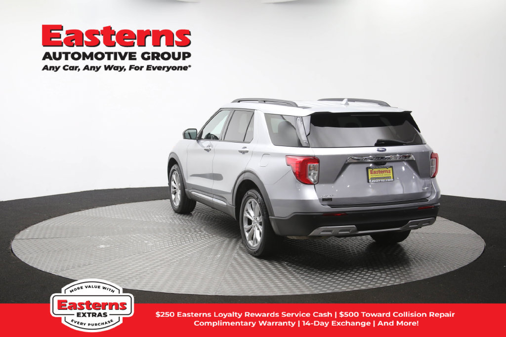 Used 2020 Ford Explorer XLT w/ Equipment Group 202A AWD/4WD image 66