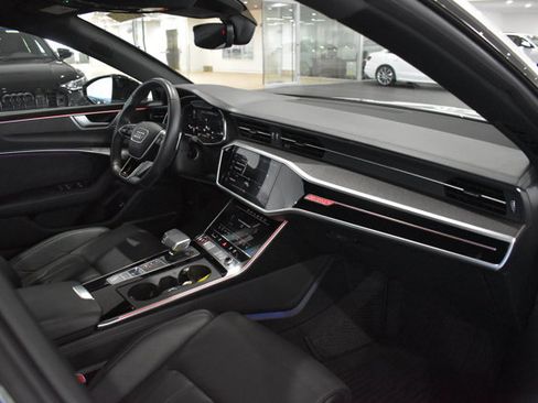 Used 2022 Audi RS 7 Sportback AWD/4WD image 28