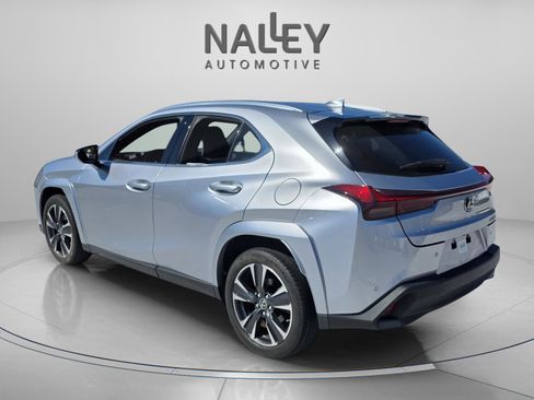 Used 2023 Lexus UX 250h FWD w/ Accessory Package (Z1) image 4