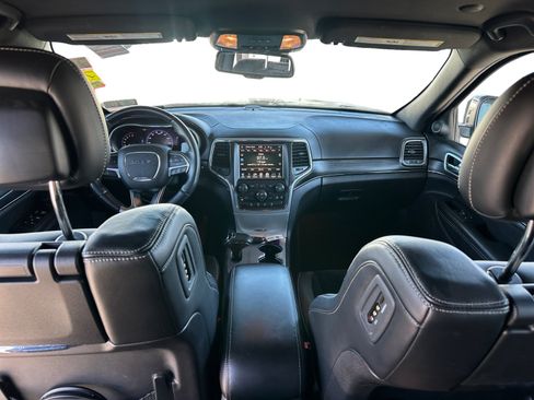 Used 2015 Jeep Grand Cherokee SRT AWD/4WD image 10
