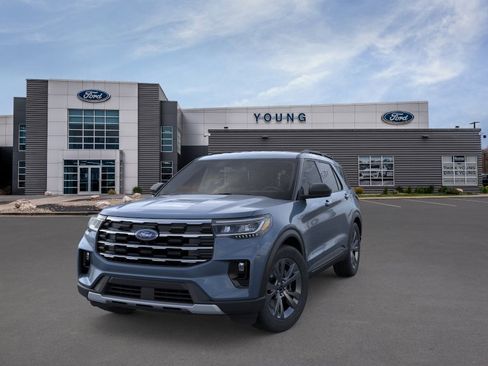 New 2026 Ford Explorer Active image 2