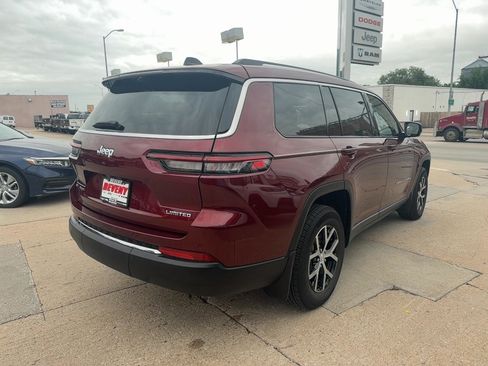 Used 2023 Jeep Grand Cherokee L Limited w/ Luxury Tech Group II AWD/4WD image 6