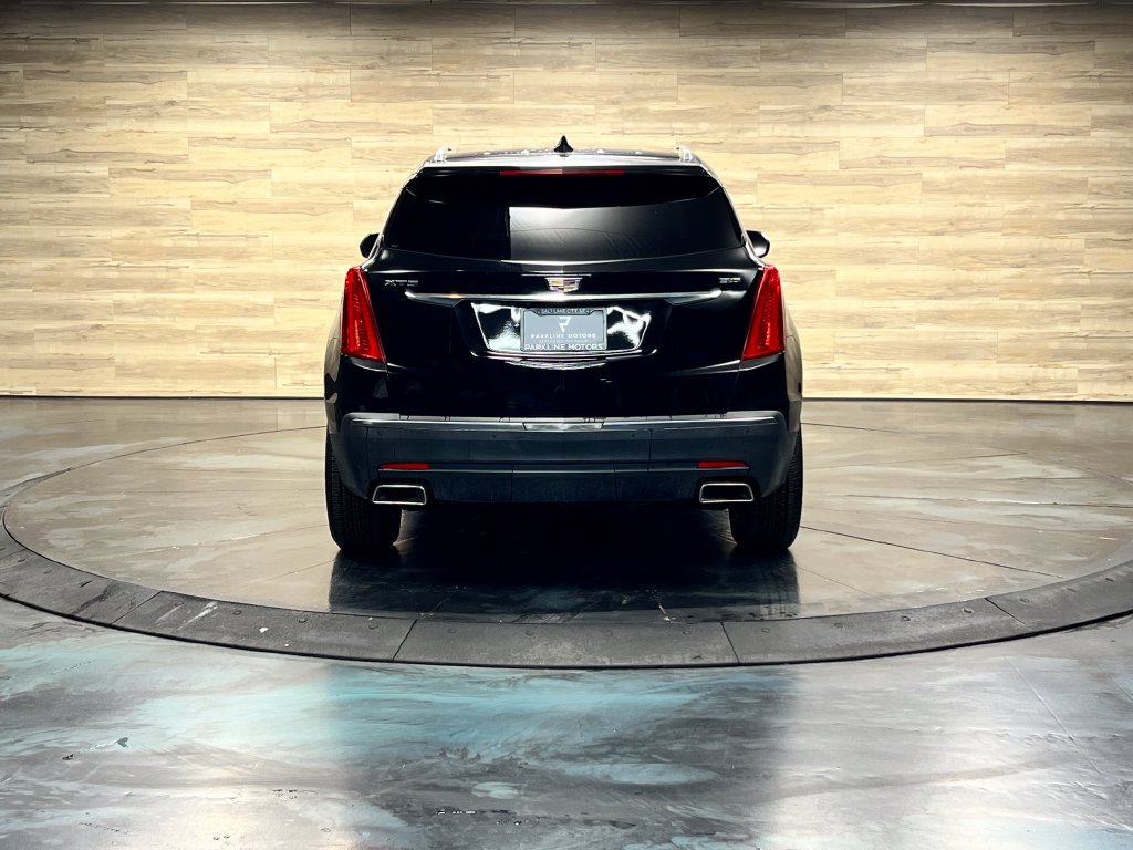 Used 2017 Cadillac XT5 Luxury w/ Driver Awareness Package FWD image 21