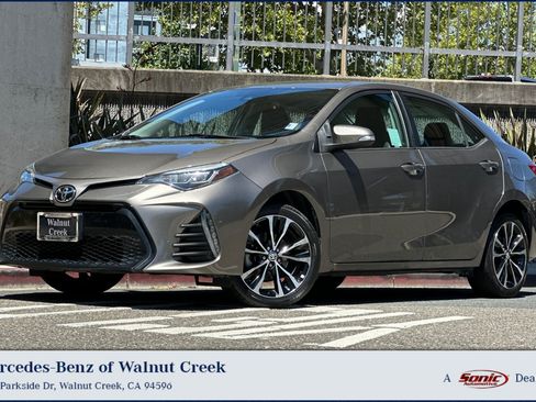 Used 2019 Toyota Corolla SE FWD image 1