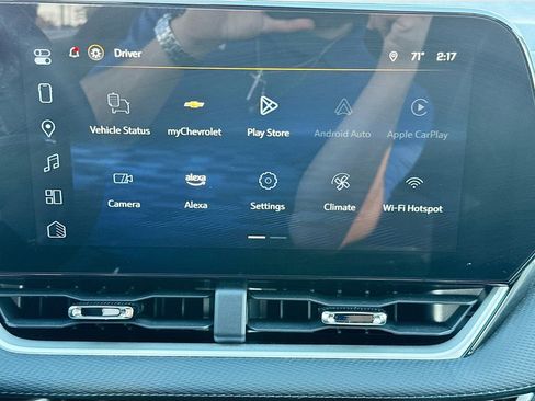 Used 2025 Chevrolet Equinox LT w/ Convenience Package II image 14