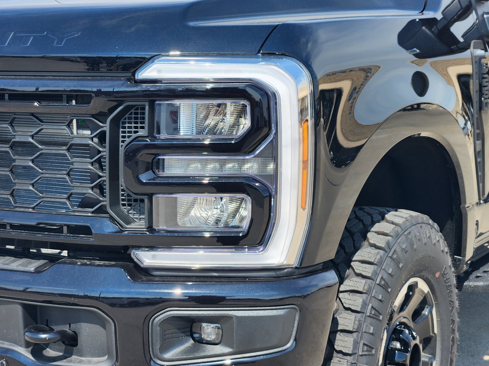 New 2027 Ford F250 Lariat w/ Tremor Off-Road Package AWD/4WD image 10