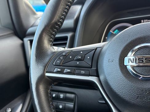 Used 2018 Nissan Leaf SL w/ SL Technology Package image 21