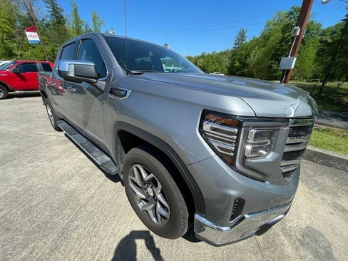 Used 2023 GMC Sierra 1500 SLT w/ SLT Premium Package image 3