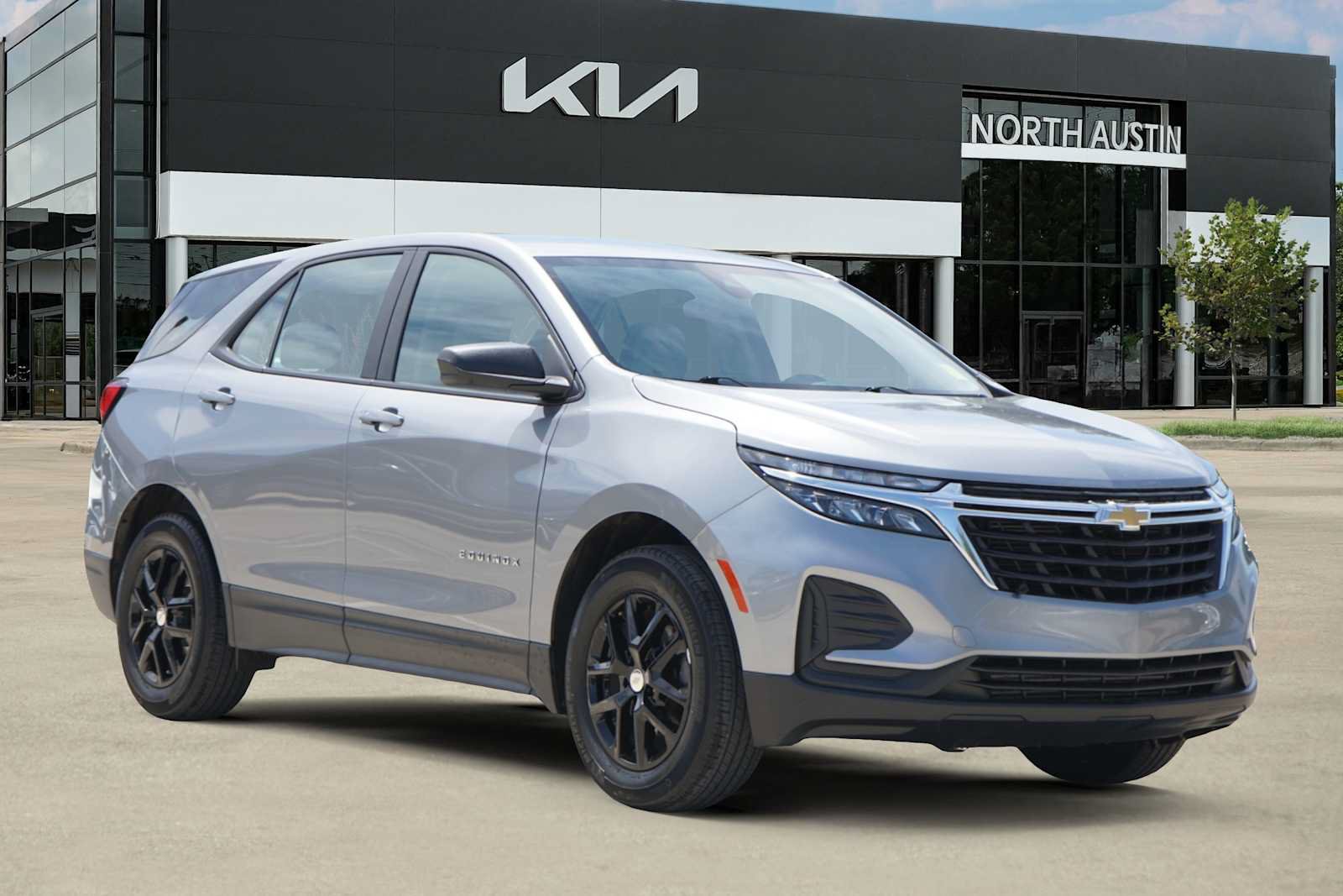 Used 2024 Chevrolet Equinox LS FWD image 7