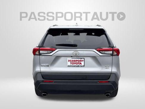 Used 2025 Toyota RAV4 XLE AWD/4WD image 8