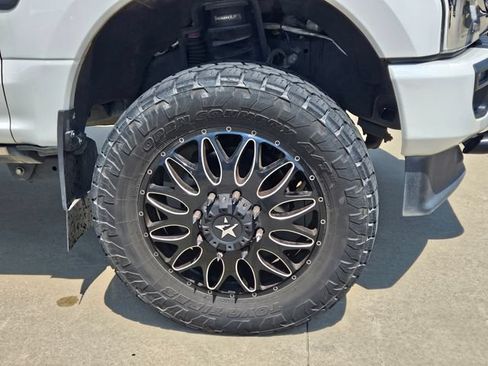 Used 2020 Ford F350 Platinum AWD/4WD image 3