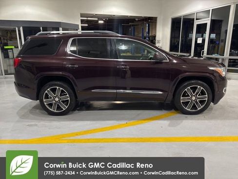 Used 2017 GMC Acadia Denali w/ Technology Package FWD image 7
