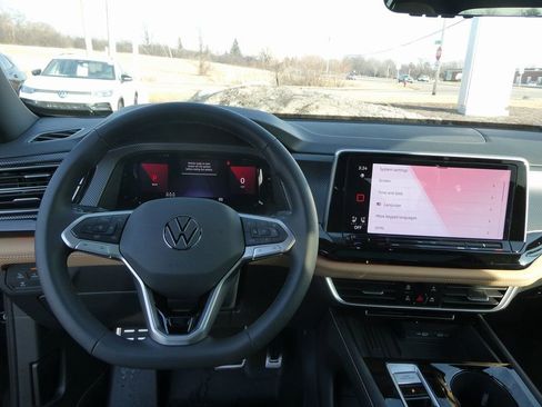 New 2026 Volkswagen Atlas Cross Sport SEL R-Line image 34