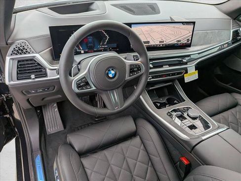 Used 2026 BMW X5 sDrive40i w/ M Sport Package RWD image 3