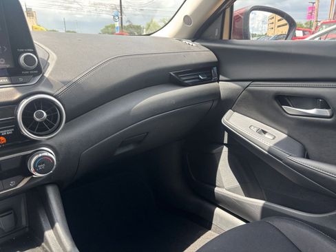 Used 2025 Nissan Sentra SV FWD image 33