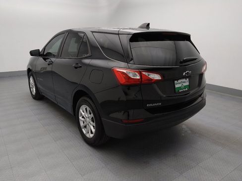 Used 2020 Chevrolet Equinox LS w/ LS Convenience Package image 5