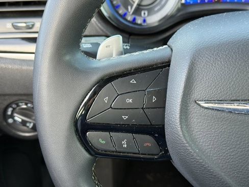 Used 2023 Chrysler 300 S image 29