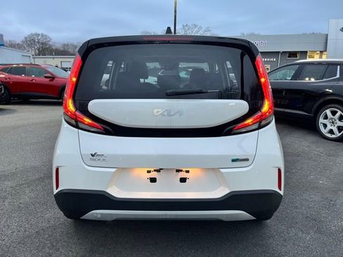 Used 2023 Kia Soul EX image 7