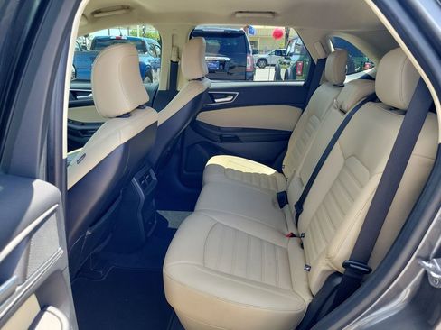 Certified 2024 Ford Edge SEL image 12