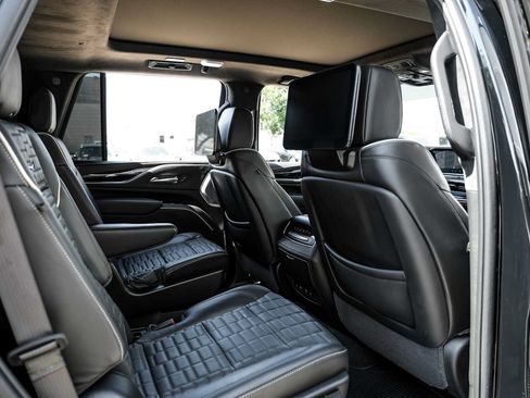 Used 2024 Cadillac Escalade V w/ LPO, ONYX Package AWD/4WD image 40