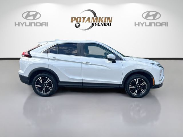 Used 2024 Mitsubishi Eclipse Cross AWD image 4