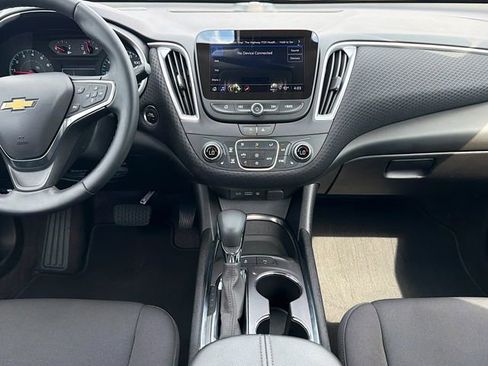 Used 2025 Chevrolet Malibu LT w/ Redline Edition image 18