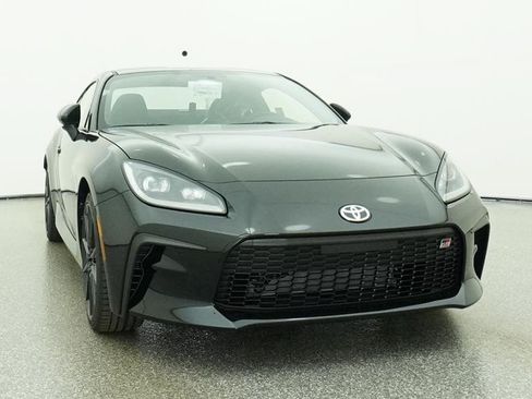 New 2026 Toyota GR86 RWD image 7