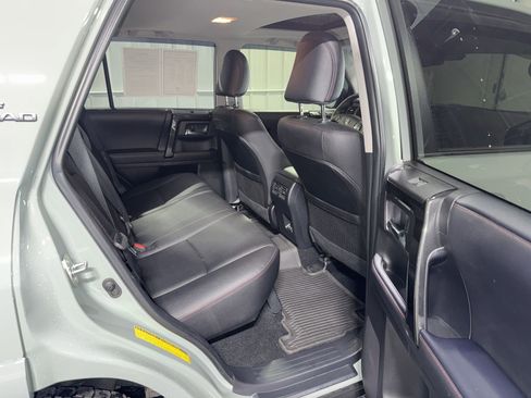 Used 2022 Toyota 4Runner TRD Off-Road Premium w/ TRD Black Wheel Package (TMS) image 13