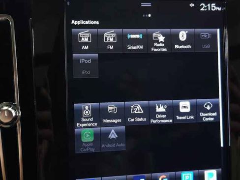 Used 2020 Volvo XC40 T5 Momentum w/ Protection Package Premier image 38