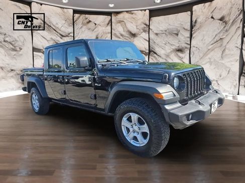 Used 2020 Jeep Gladiator Sport w/ Quick Order Package 24S AWD/4WD image 3
