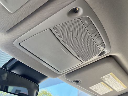 Used 2019 Nissan Rogue SV FWD image 27