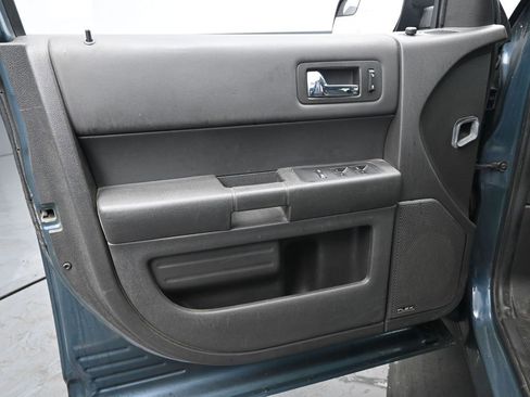 Used 2016 Ford Flex SE image 20