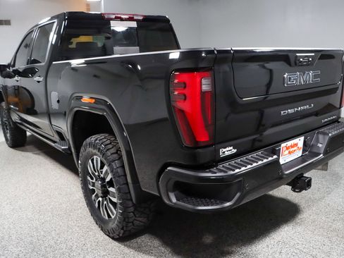 Used 2025 GMC Sierra 2500 Denali Ultimate w/ Max Trailering Package AWD/4WD image 10