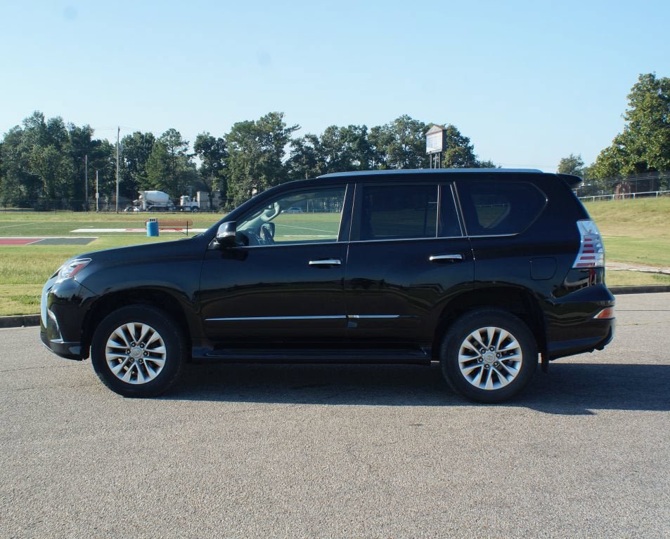 Used 2018 Lexus GX 460 Premium w/ Premium Package AWD/4WD image 10