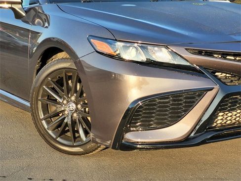 Used 2023 Toyota Camry SE image 10