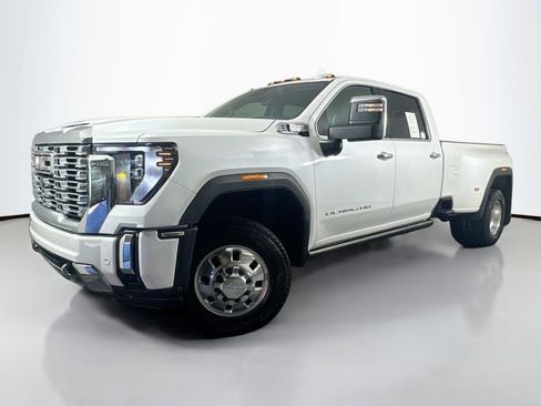 Used 2024 GMC Sierra 3500 Denali w/ Denali Reserve Package image 1