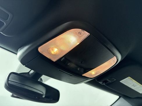 Used 2023 Dodge Durango SXT image 10