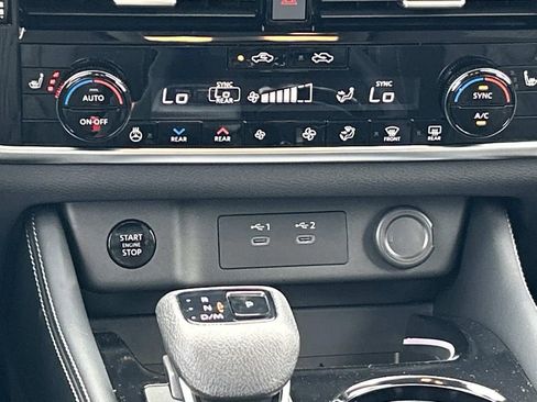 New 2026 Nissan Rogue Platinum AWD/4WD image 25